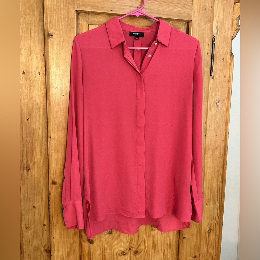 Premise Studio Orangey-Pinky Button Down Blouse Barbiecore Mean Girls Fairycore